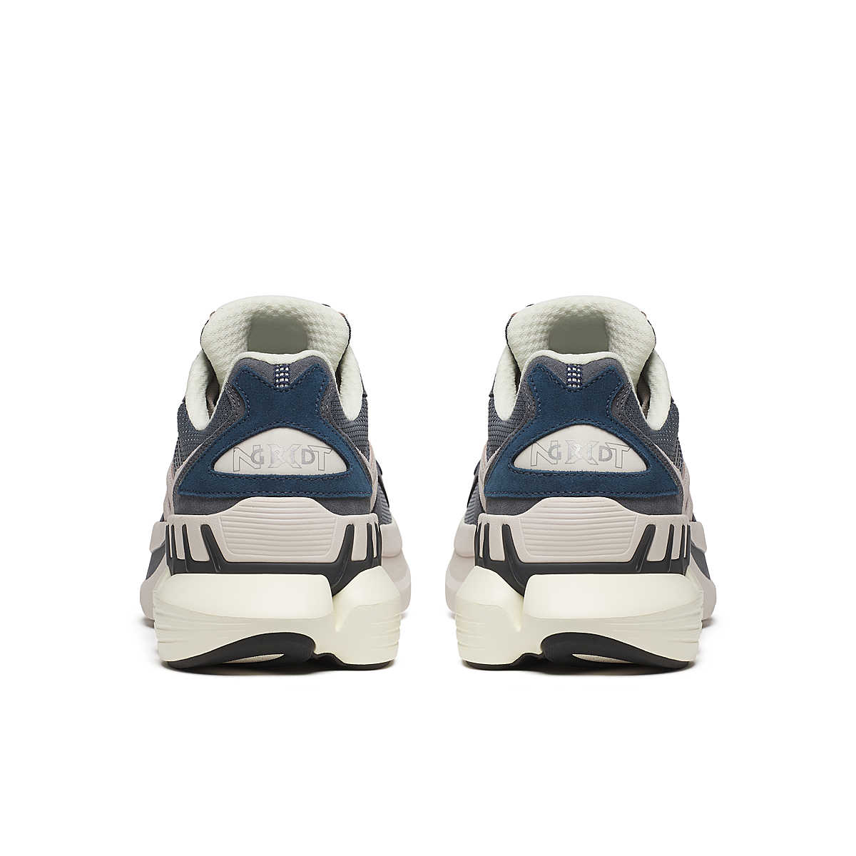GRID NXT SUEDE Gris | Moon